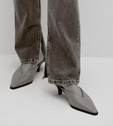 Closed Toe Mules Under $150 | Truffles and Trends Closed Toe Mules Under $150 | Truffles and Trends